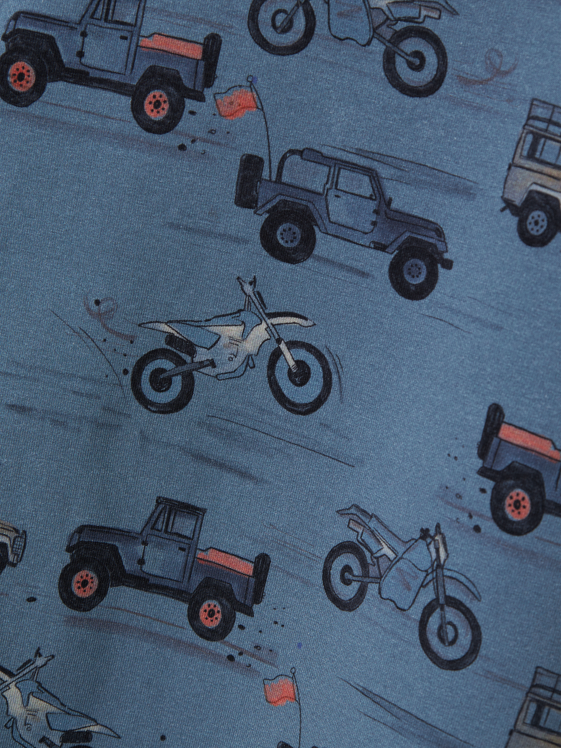 model_shot-front_full